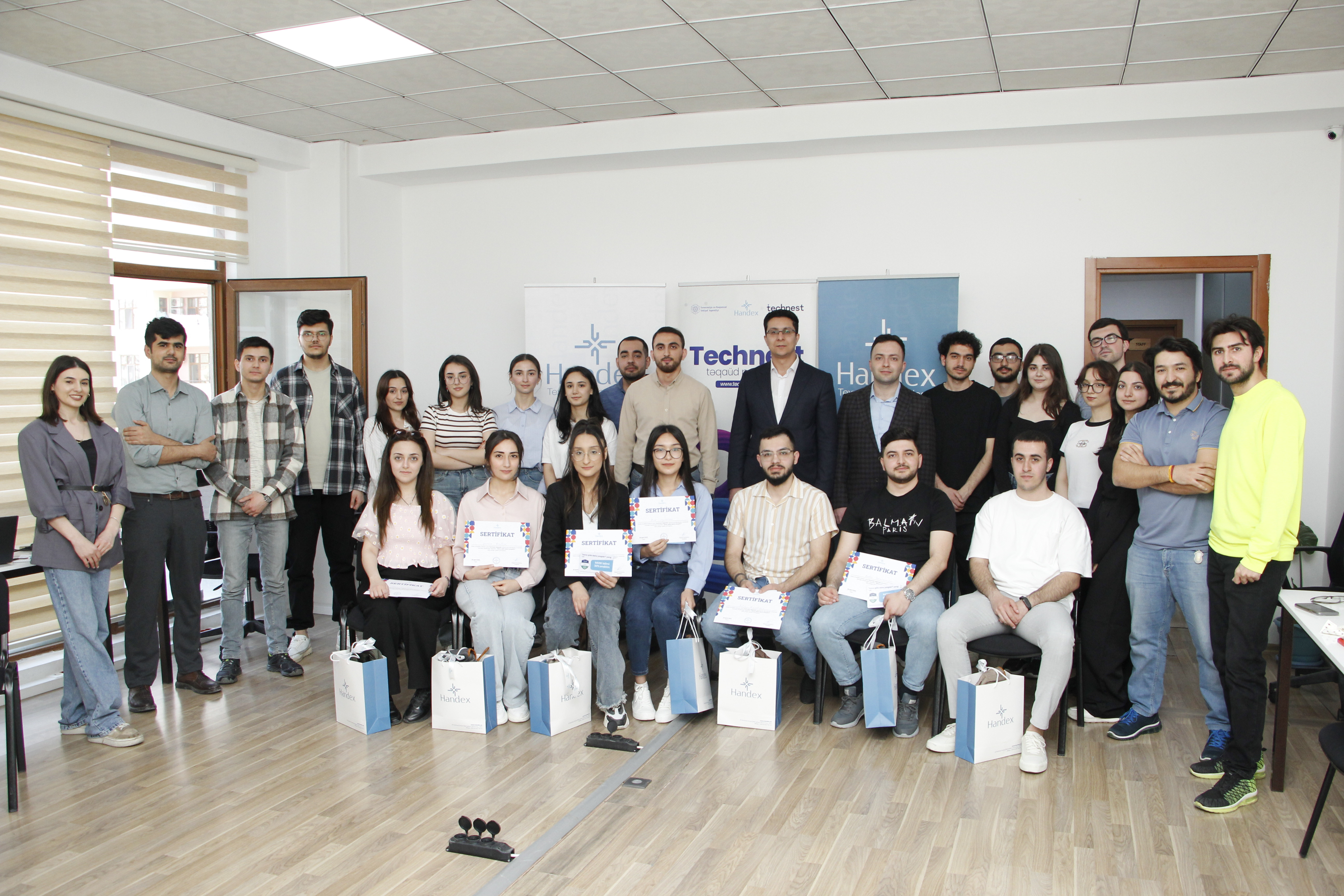  “Hansı qütb daha yaxşıdır?” adlı yarış  keçirildi